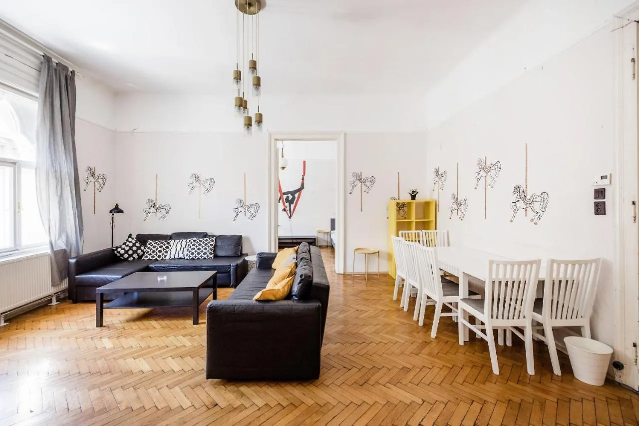 Downtown Circus Apartment 布达佩斯