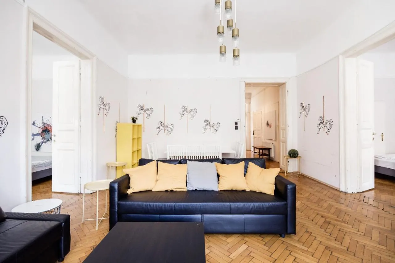 Downtown Circus Apartment Budapešť