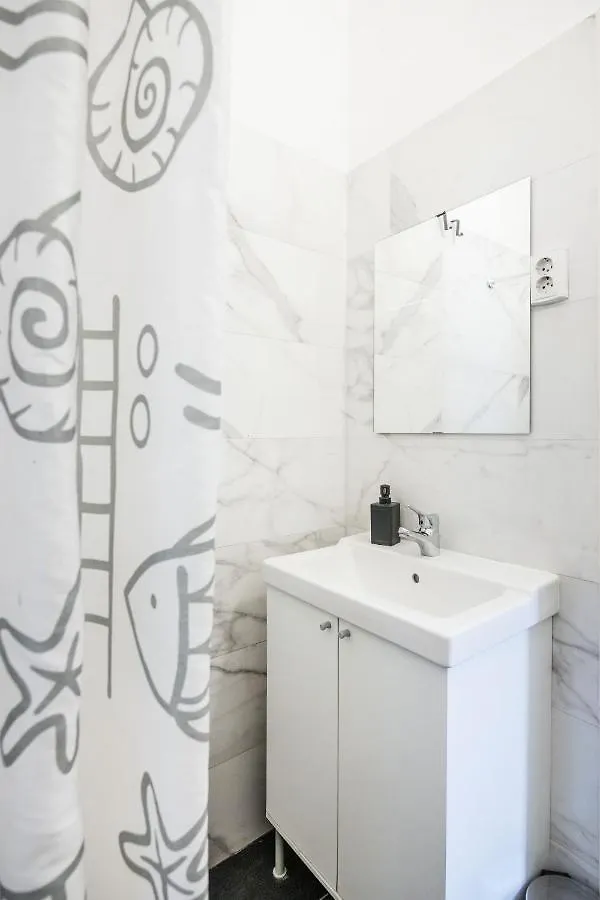 Downtown Circus Apartment Budapest 0*,