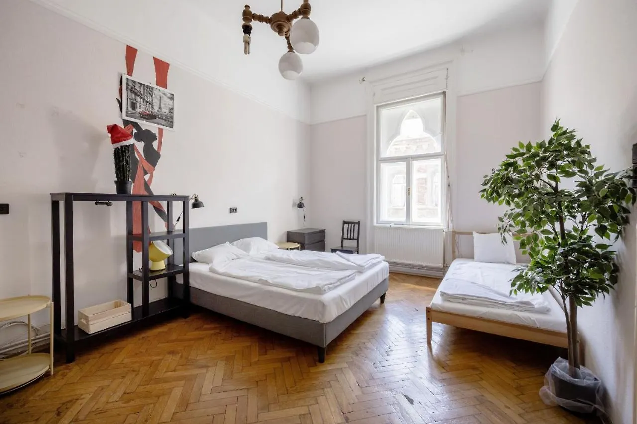 Downtown Circus Apartment Budapest 0*,  Hungary